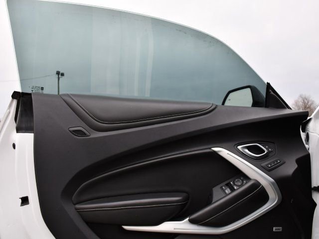 Used 2018 Chevrolet Camaro SS w/ Redline Edition image 9