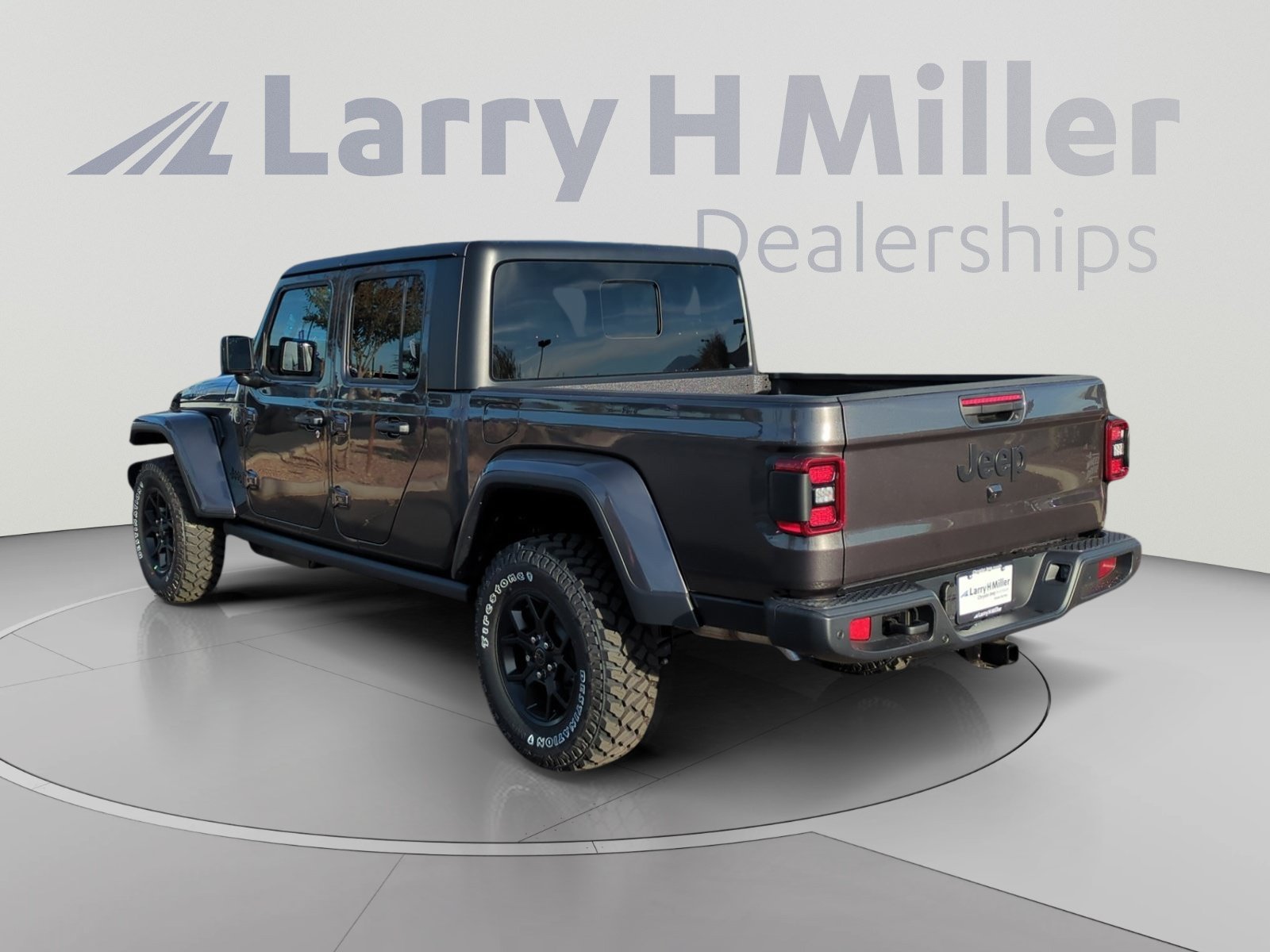 New 2026 Jeep Gladiator Sport AWD/4WD image 3