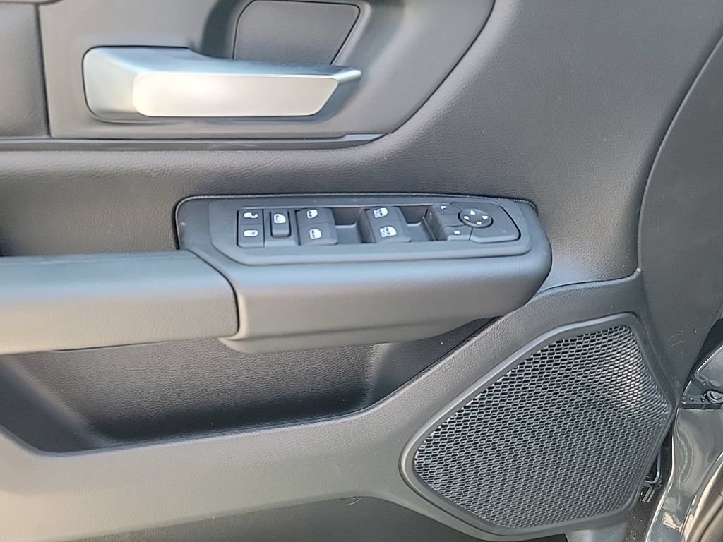 New 2026 RAM 1500 Express AWD/4WD image 9