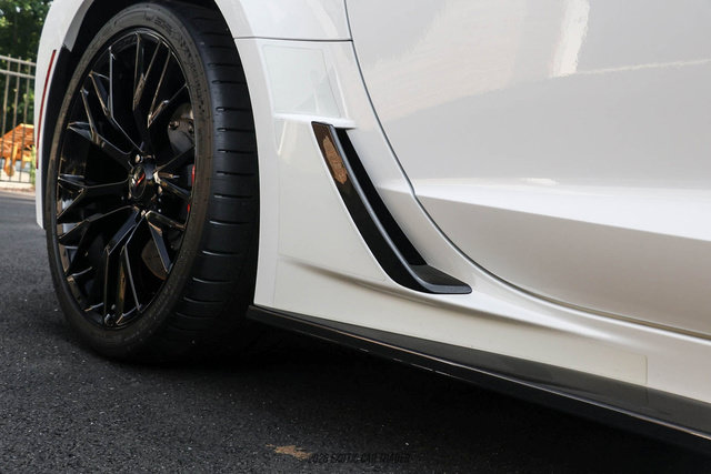 Used 2016 Chevrolet Corvette Z06 w/ 2LZ Preferred Equipment Group RWD image 94