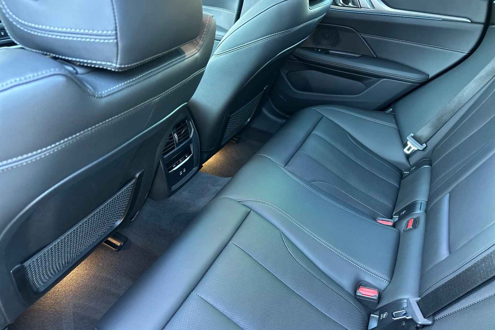 Used 2023 BMW i4 eDrive40 w/ Premium Package RWD image 15