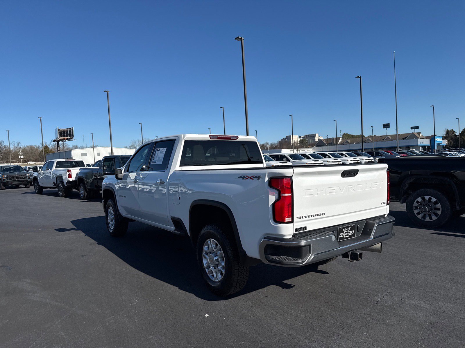 Used 2024 Chevrolet Silverado 3500 LTZ w/ LTZ Convenience Package image 5