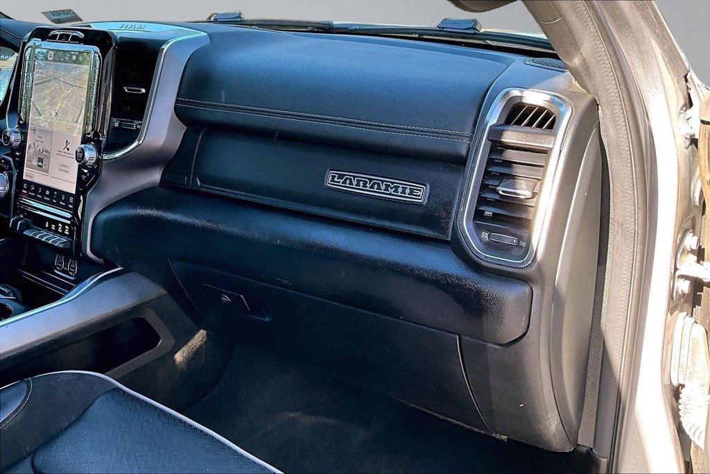 Used 2024 RAM 1500 Laramie AWD/4WD image 17