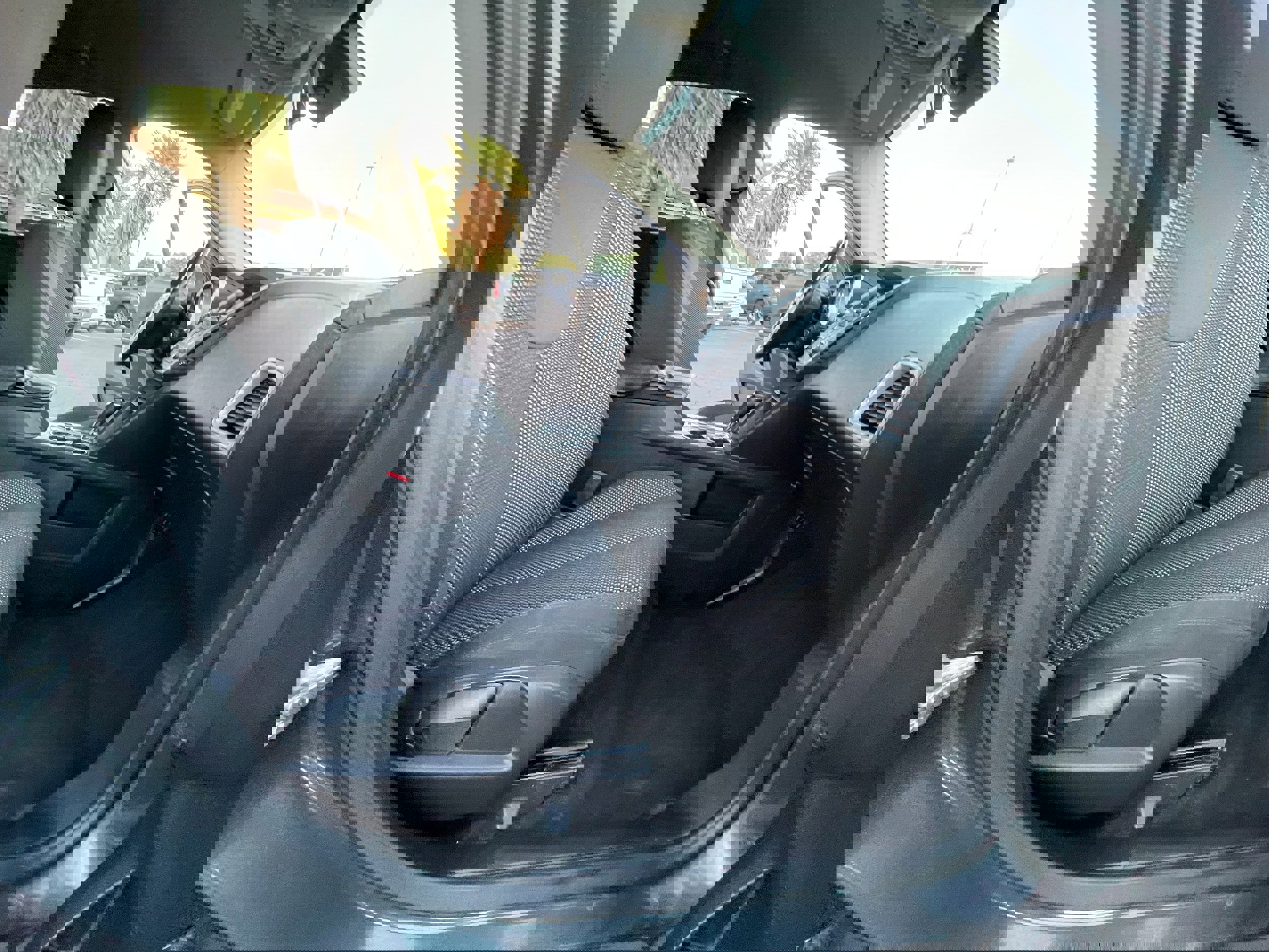 Used 2017 Chevrolet Equinox LT w/ Convenience Package image 21