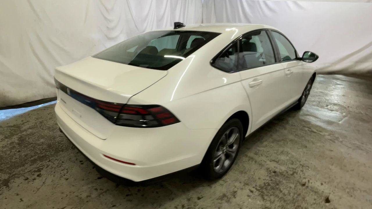 Certified 2025 Honda Accord SE image 8
