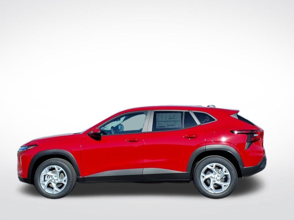 New 2026 Chevrolet Trax LS w/ LS Convenience Package FWD image 7