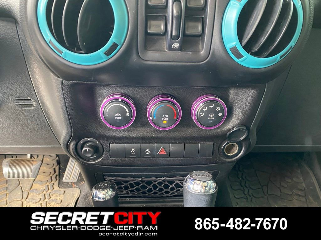 Used 2018 Jeep Wrangler Unlimited Sport S AWD/4WD image 16