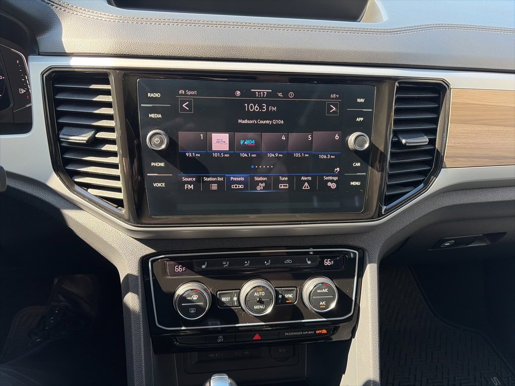 Certified 2023 Volkswagen Atlas SEL image 19