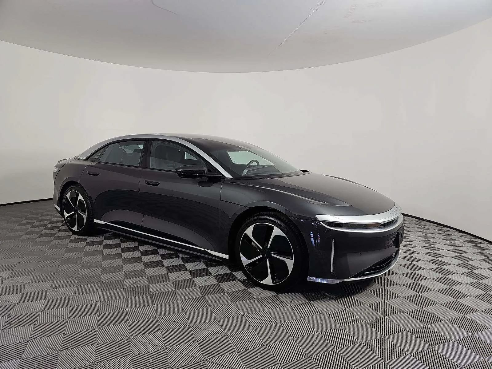Used 2024 Lucid Air Touring AWD/4WD image 6
