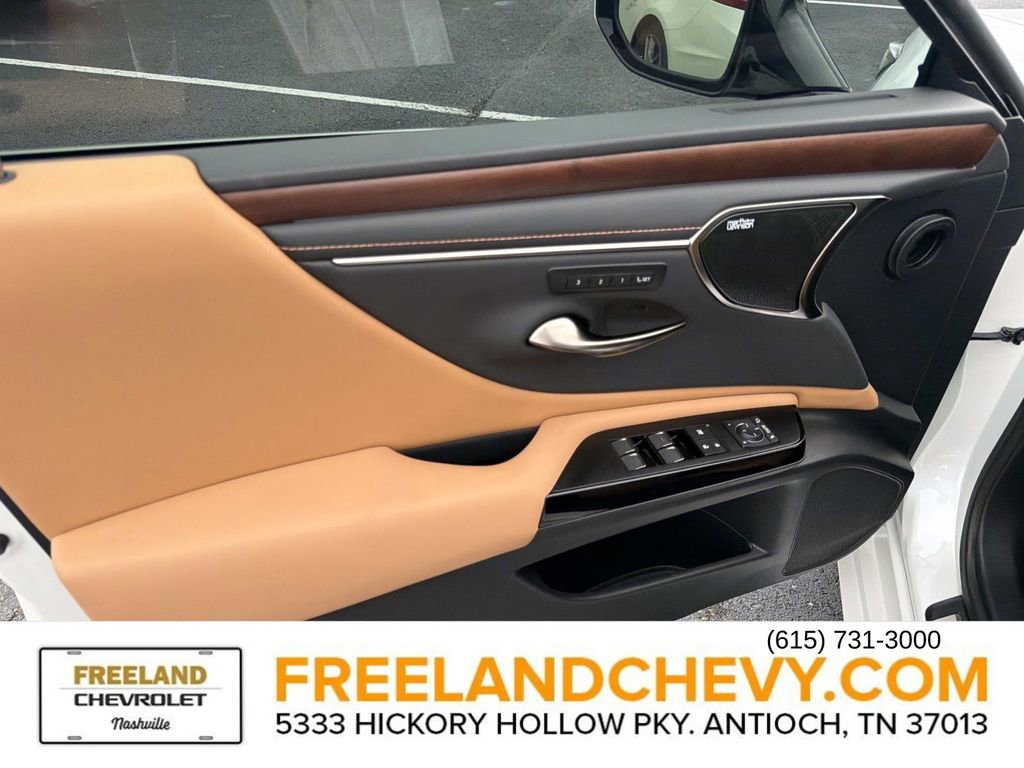 Used 2024 Lexus ES 300h Ultra Luxury image 22