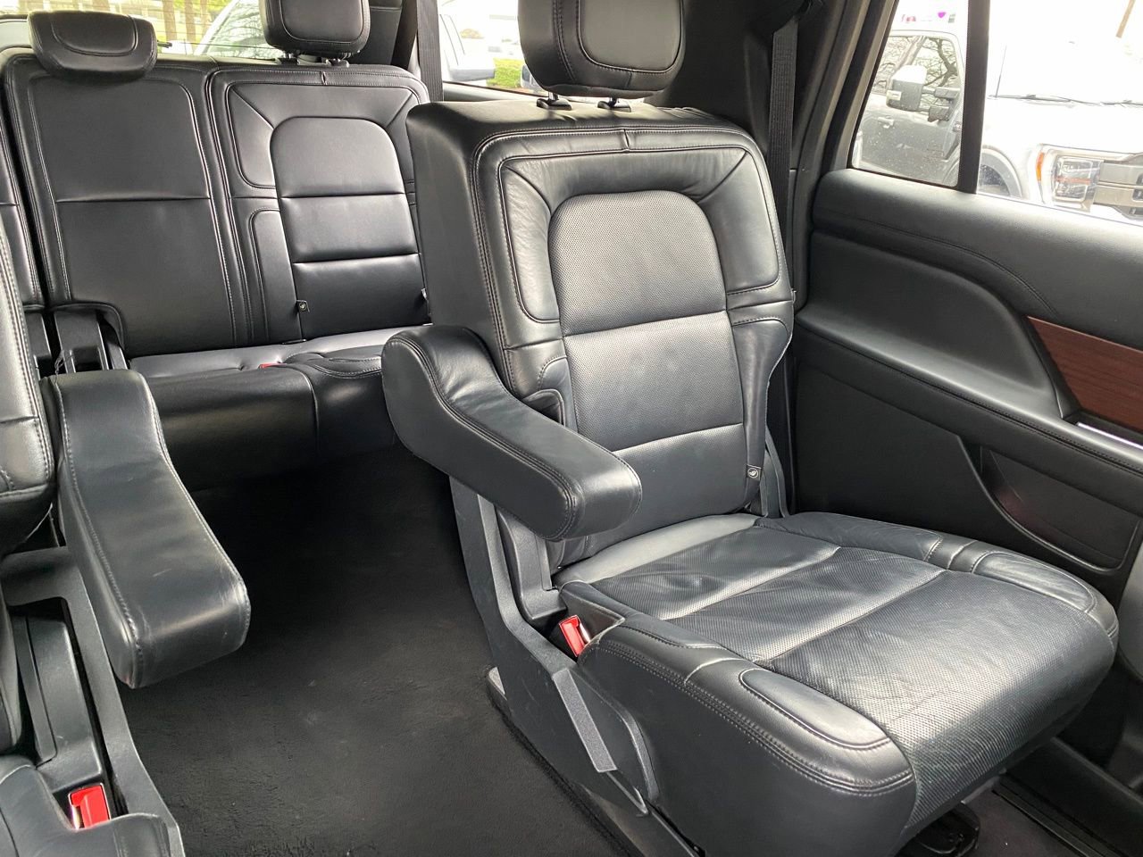 Used 2023 Lincoln Navigator L Reserve image 22