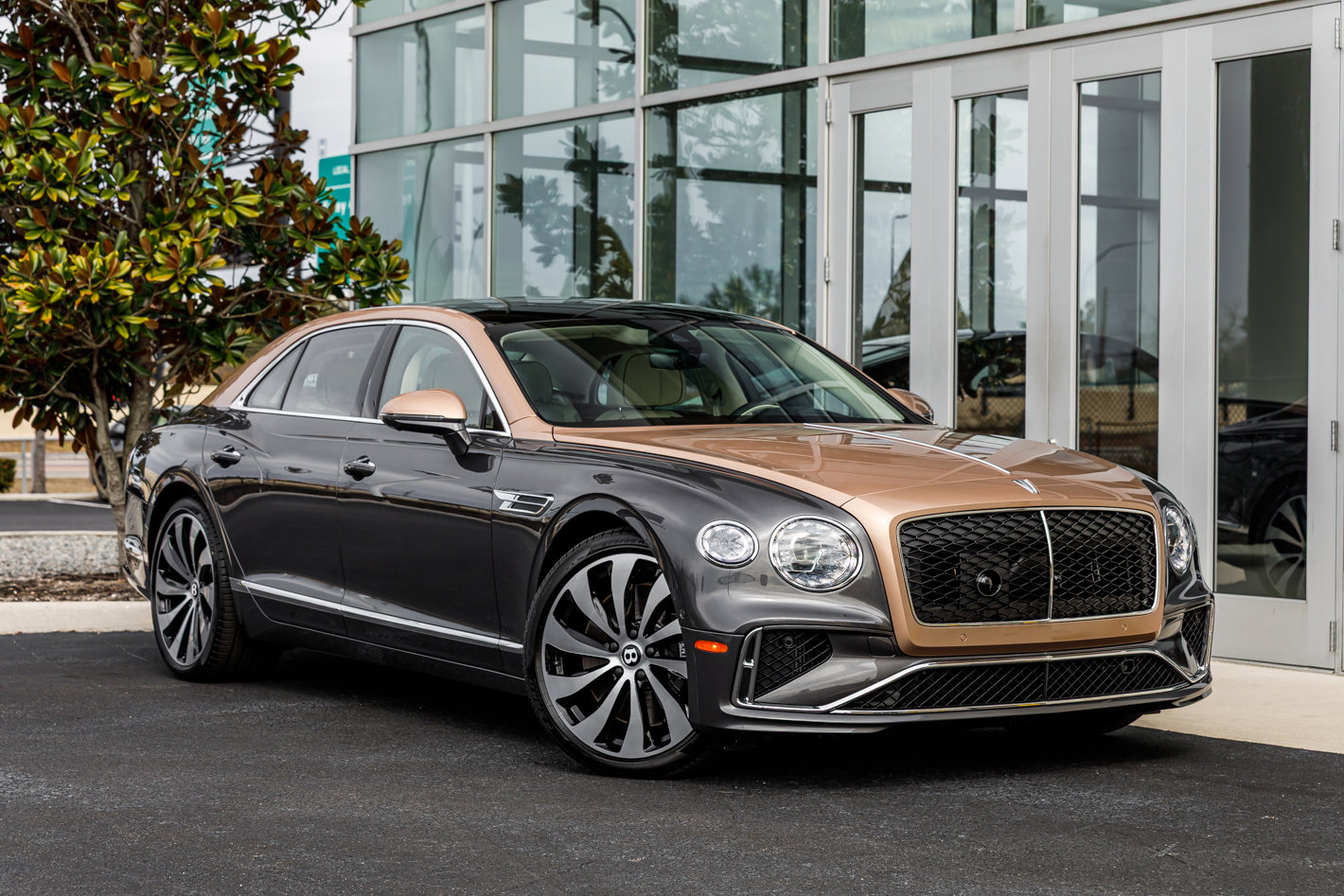 New 2026 Bentley Flying Spur Plug-In Hybrid image 20