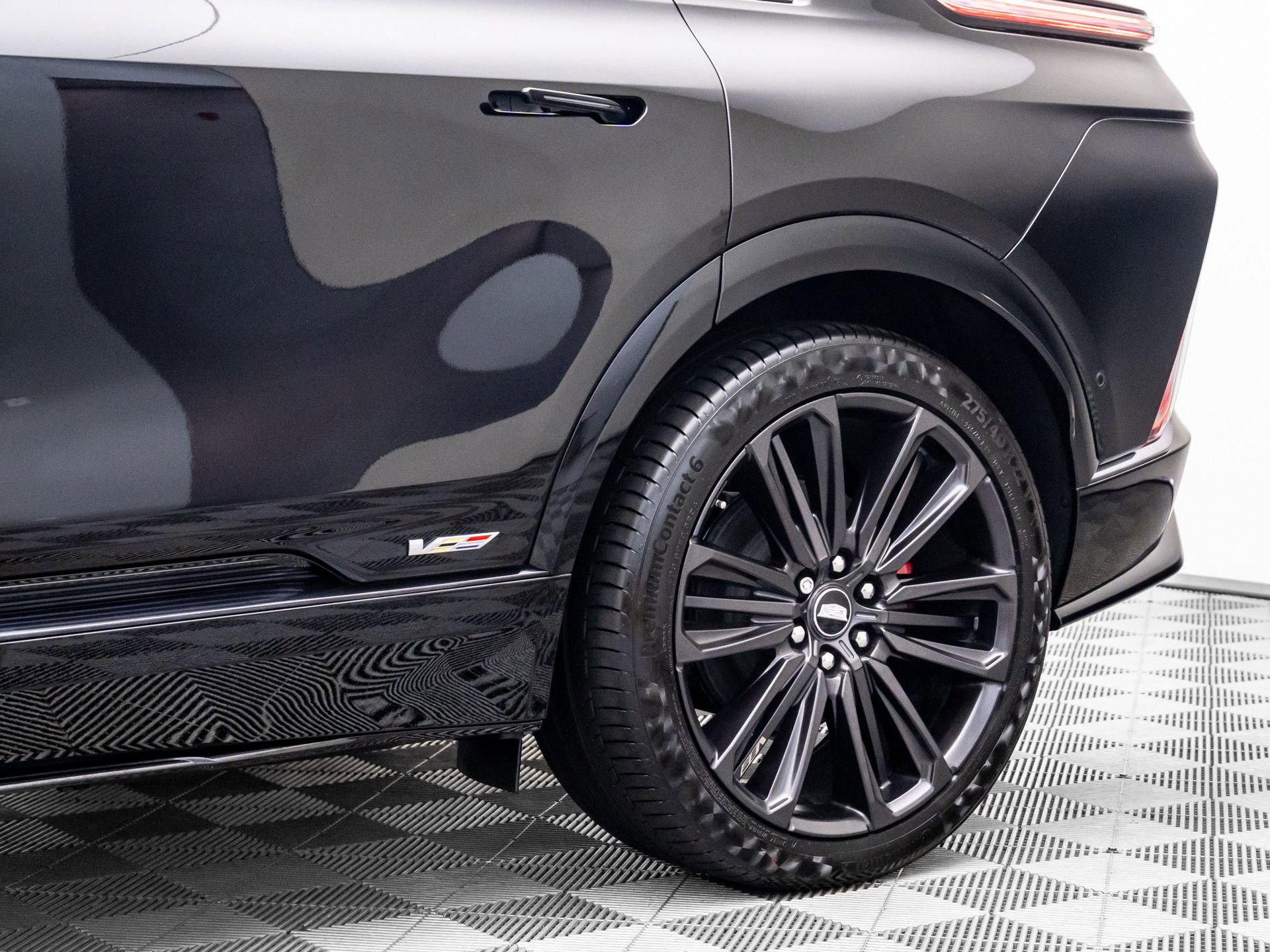 New 2026 Cadillac Lyriq V image 35