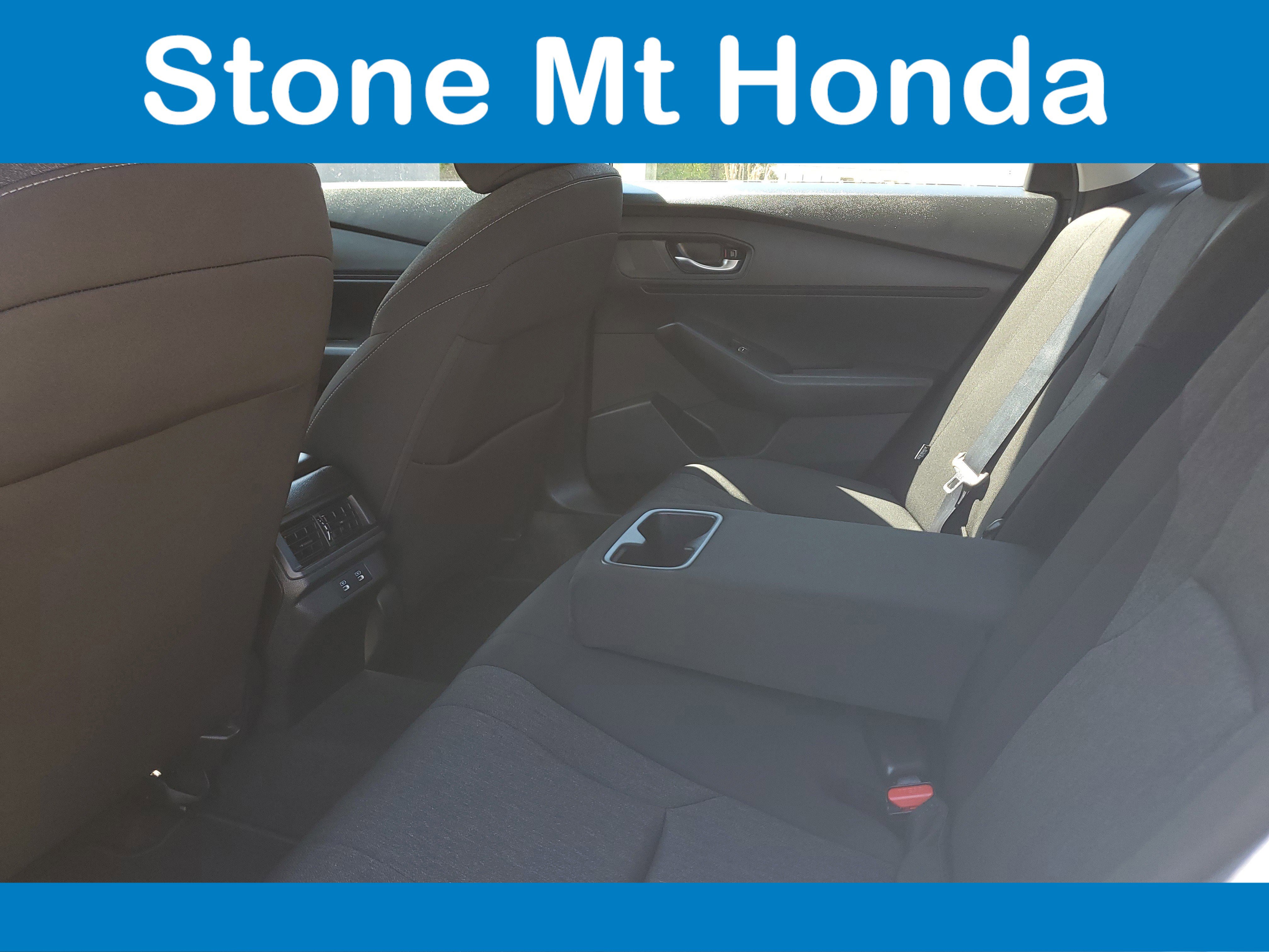 Used 2025 Honda Accord SE image 9