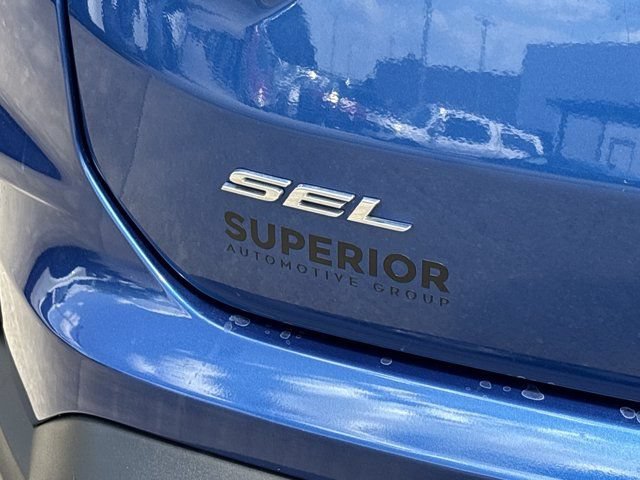 Used 2024 Ford Edge SEL AWD/4WD image 5