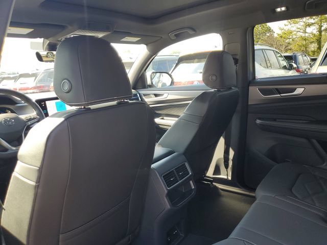 New 2026 Volkswagen Atlas Cross Sport SE FWD image 11