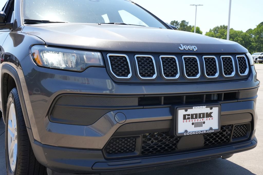 Used 2023 Jeep Compass Sport AWD/4WD image 25