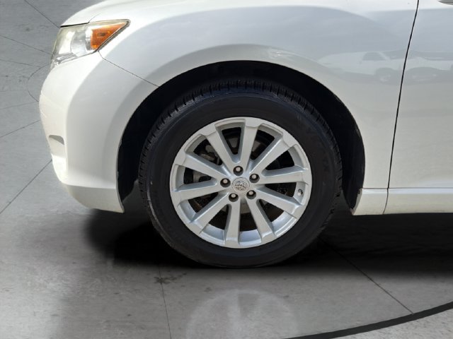 Used 2012 Toyota Venza LE FWD image 26