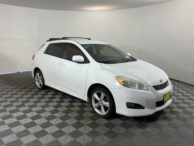 Used 2010 Toyota Matrix S image 3