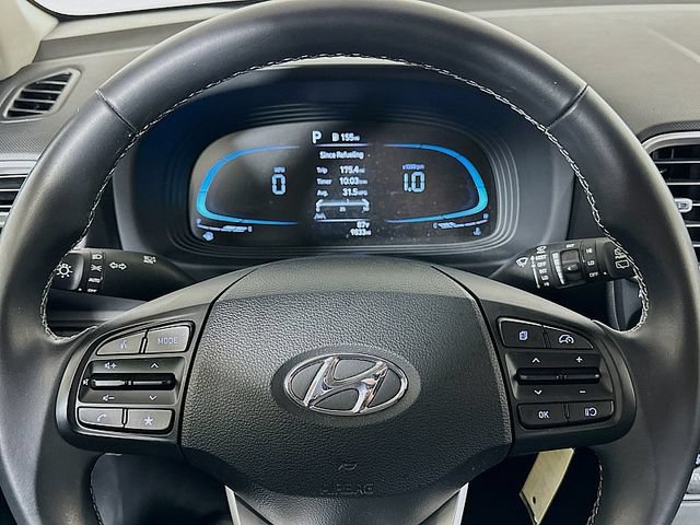 Used 2023 Hyundai Venue SEL w/ Cargo Package FWD image 12