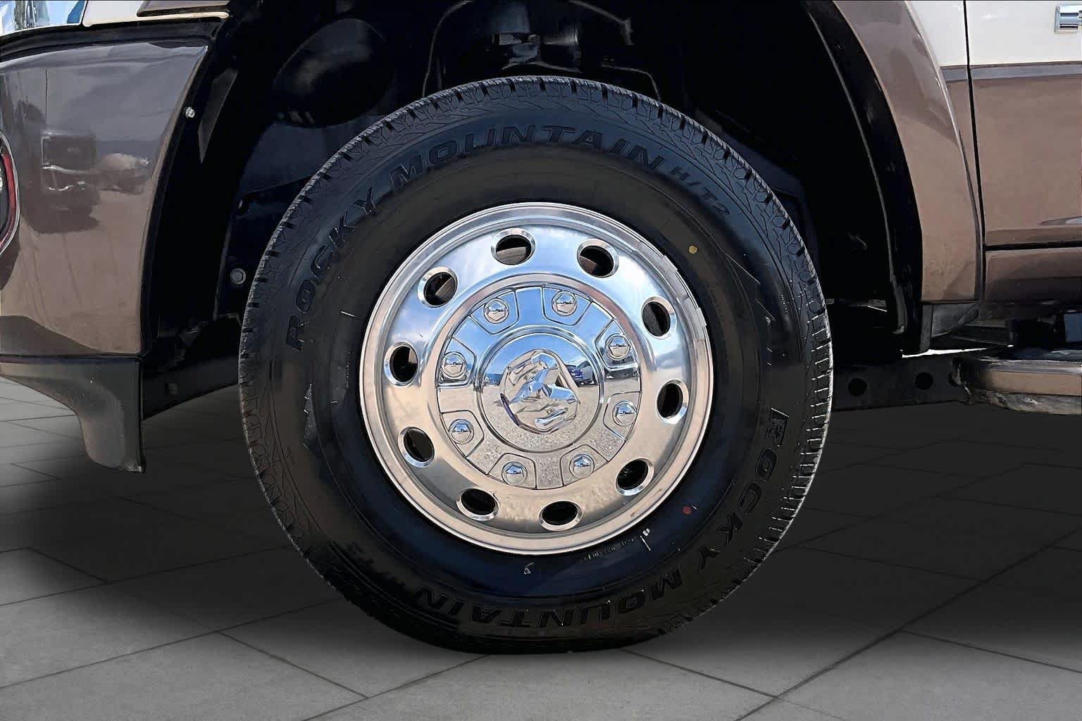 Used 2024 RAM 3500 Limited w/ Safety Group AWD/4WD image 11