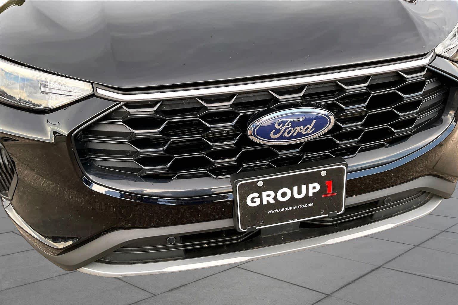 Used 2025 Ford Escape ST-Line FWD image 29