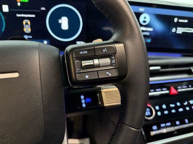 Used 2025 Hyundai Santa Fe Limited image 30