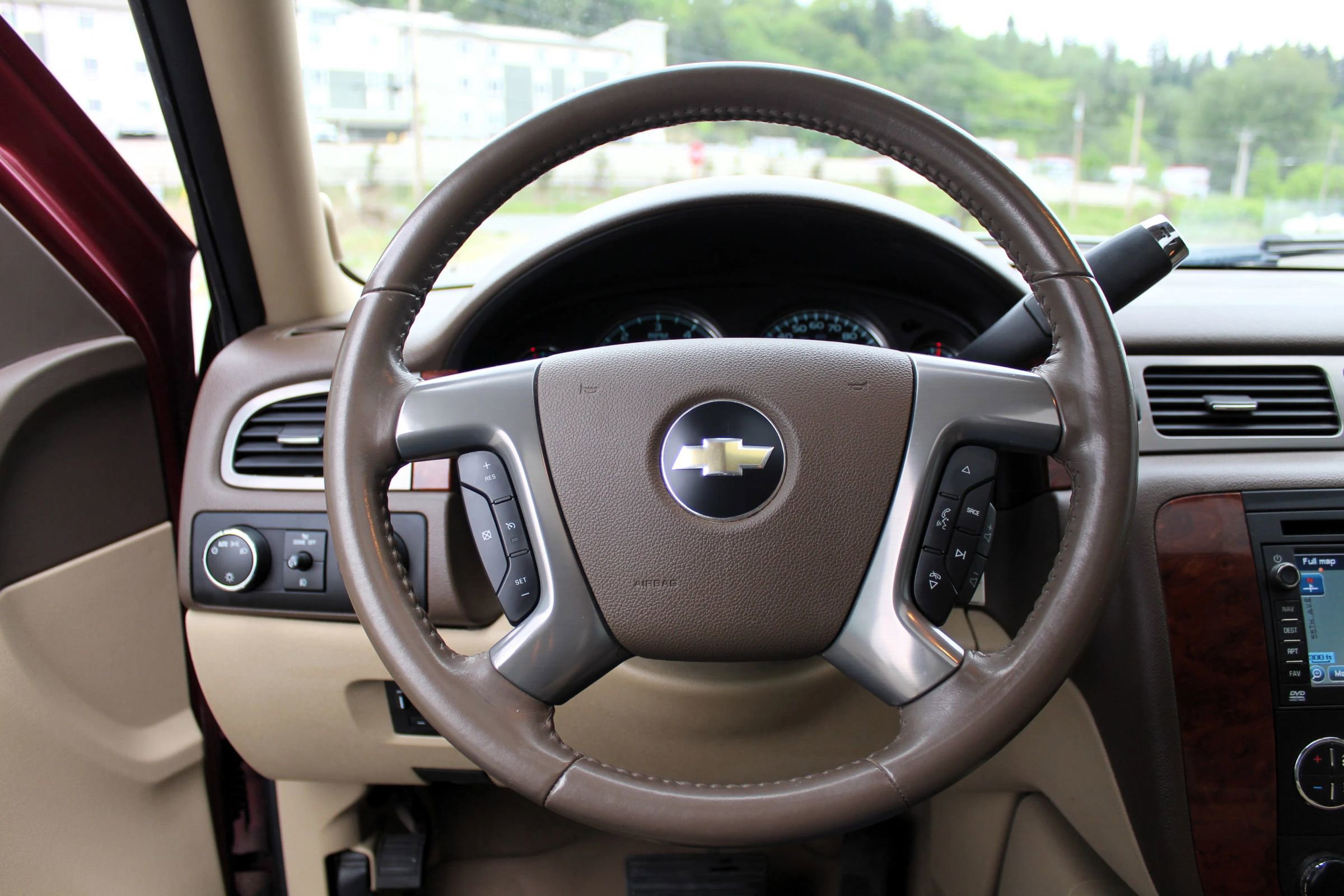 Used 2009 Chevrolet Tahoe LTZ AWD/4WD image 14
