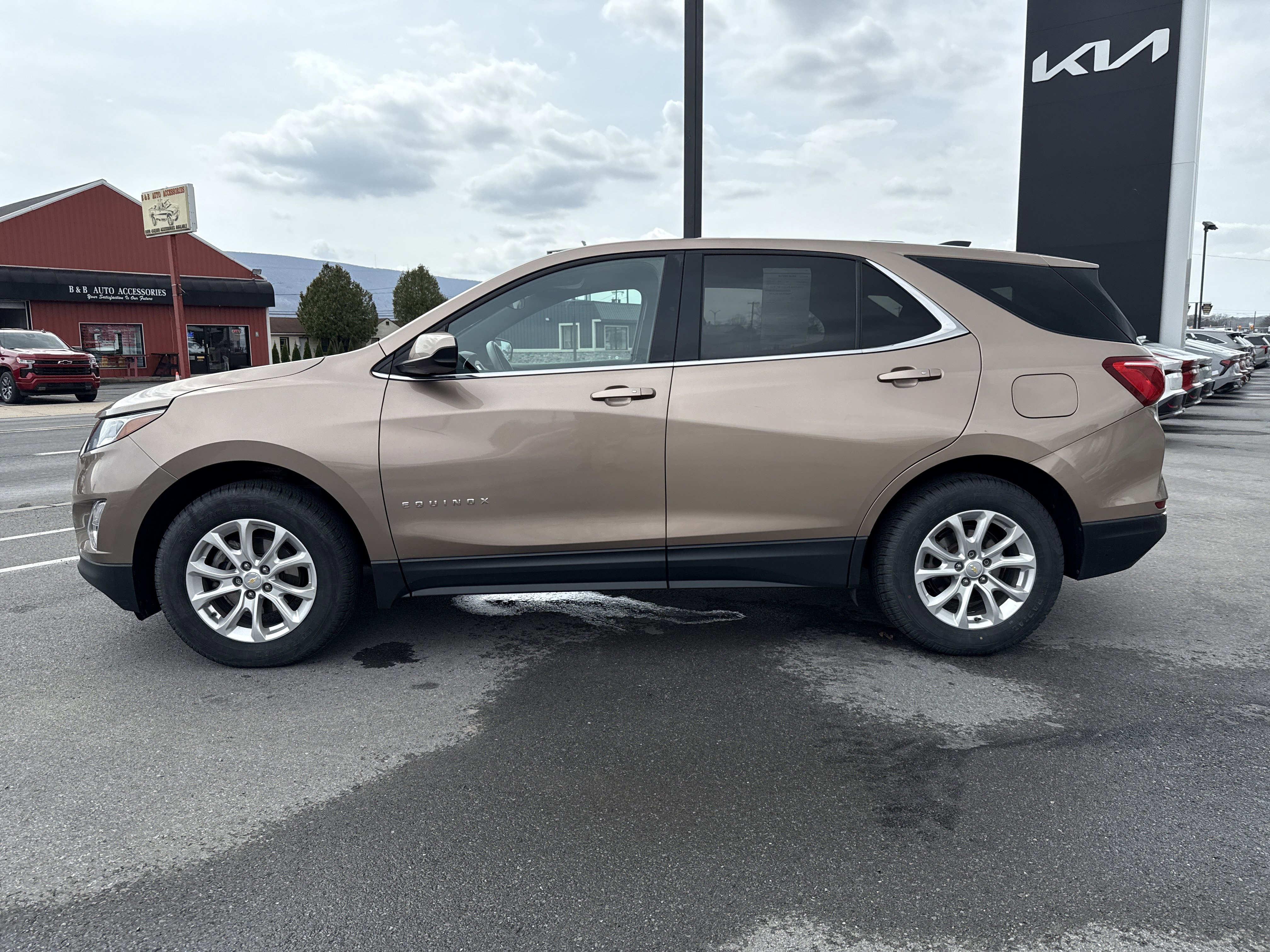 Used 2018 Chevrolet Equinox LT image 7