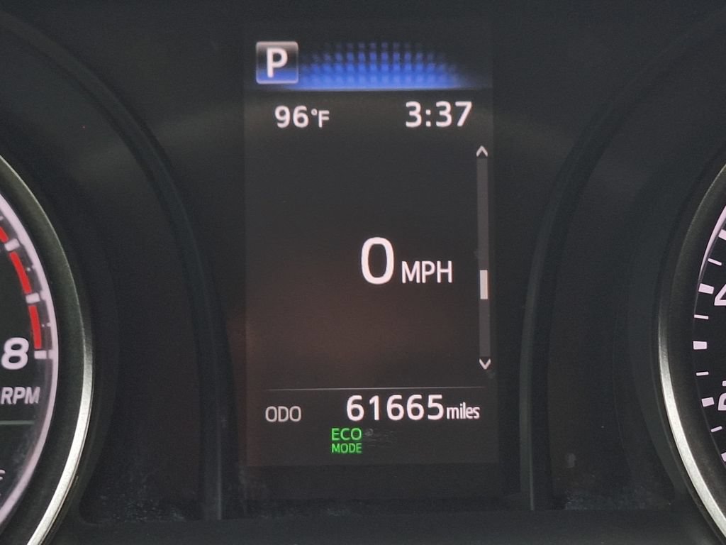 Used 2024 Toyota Camry SE FWD image 19