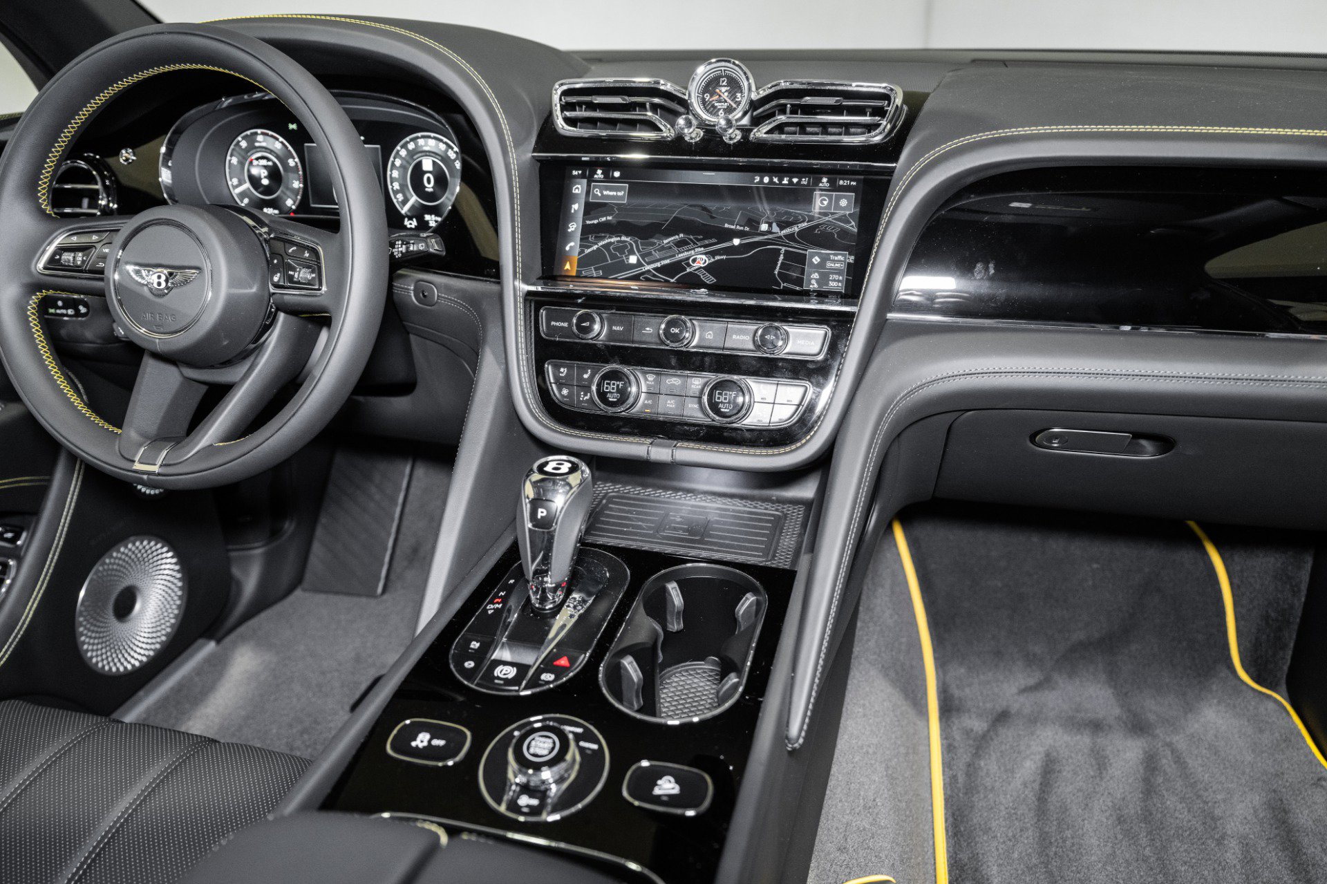 New 2025 Bentley Bentayga image 33