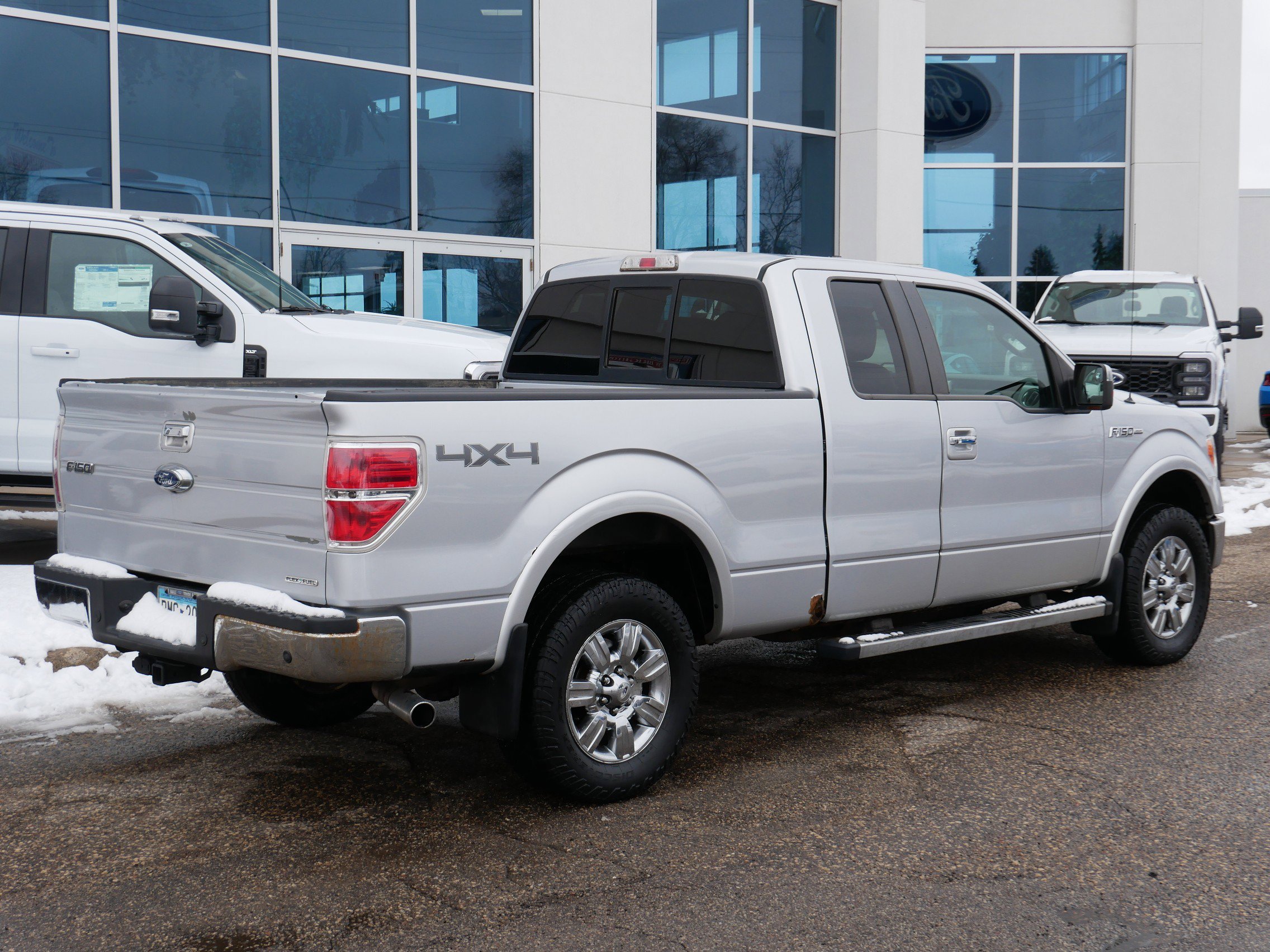 Used 2012 Ford F150 Lariat w/ Lariat Chrome Pkg image 3