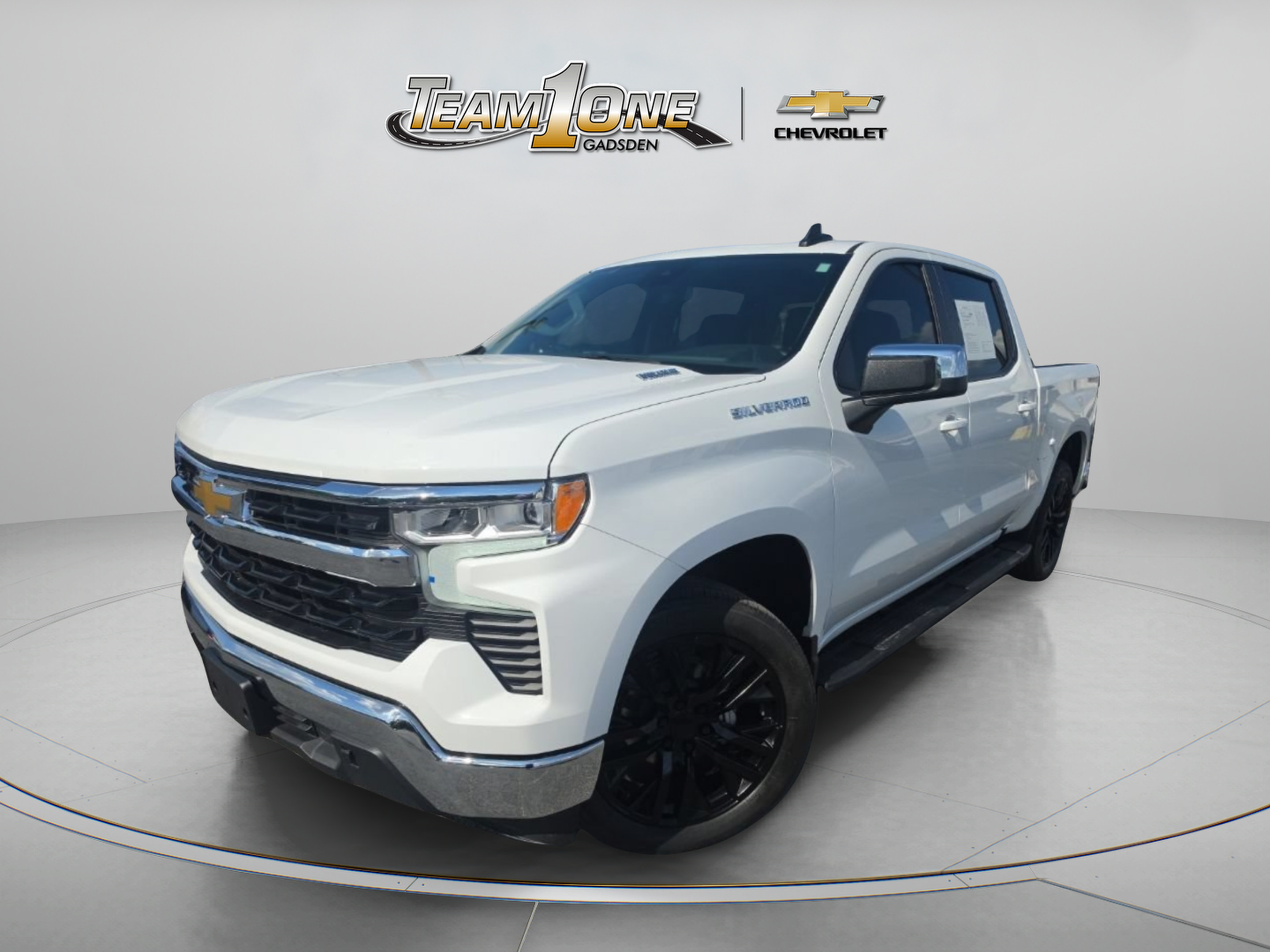 Used 2025 Chevrolet Silverado 1500 LT RWD image 4