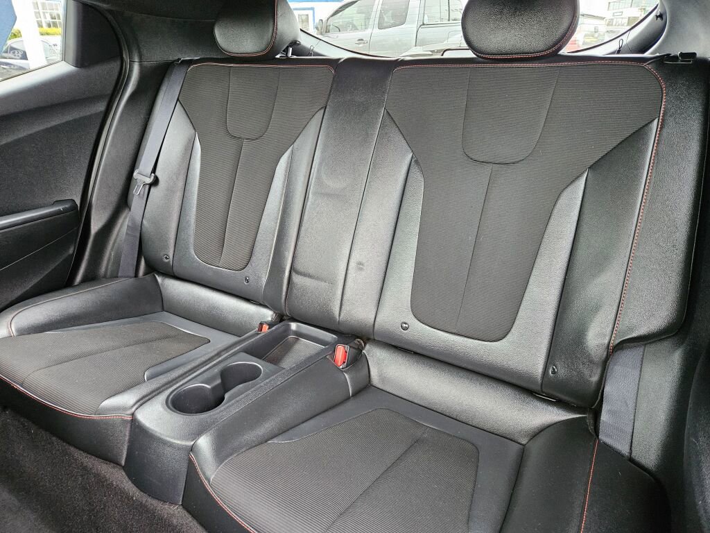 Used 2019 Hyundai Veloster 2.0 Premium FWD image 12