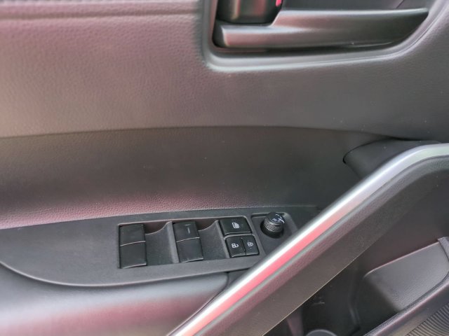 Used 2022 Toyota Corolla Cross LE AWD/4WD image 16