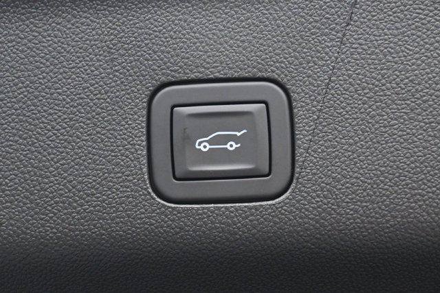 Used 2025 GMC Yukon Elevation w/ LPO, Floor Liner Package RWD image 34