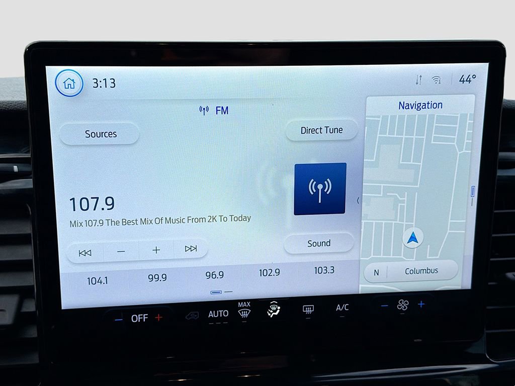 Used 2023 Ford Transit 350 XLT image 33