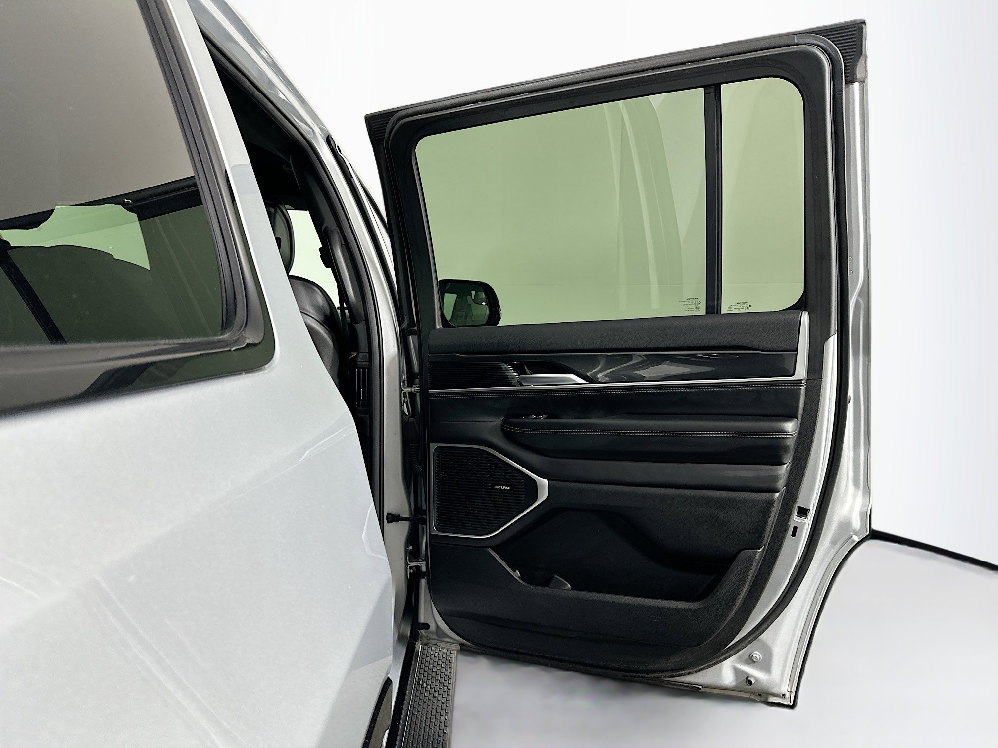 Used 2022 Jeep Wagoneer Series I w/ Rear Seat Video Group 1 image 33