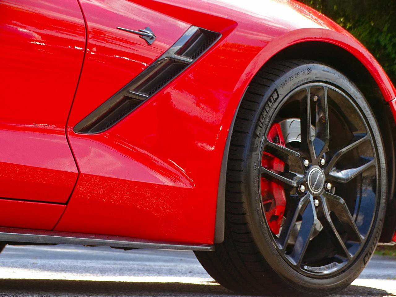 Used 2015 Chevrolet Corvette Stingray Coupe w/ Z51 3LT w/ 3LT Preferred Equipment Group RWD image 10
