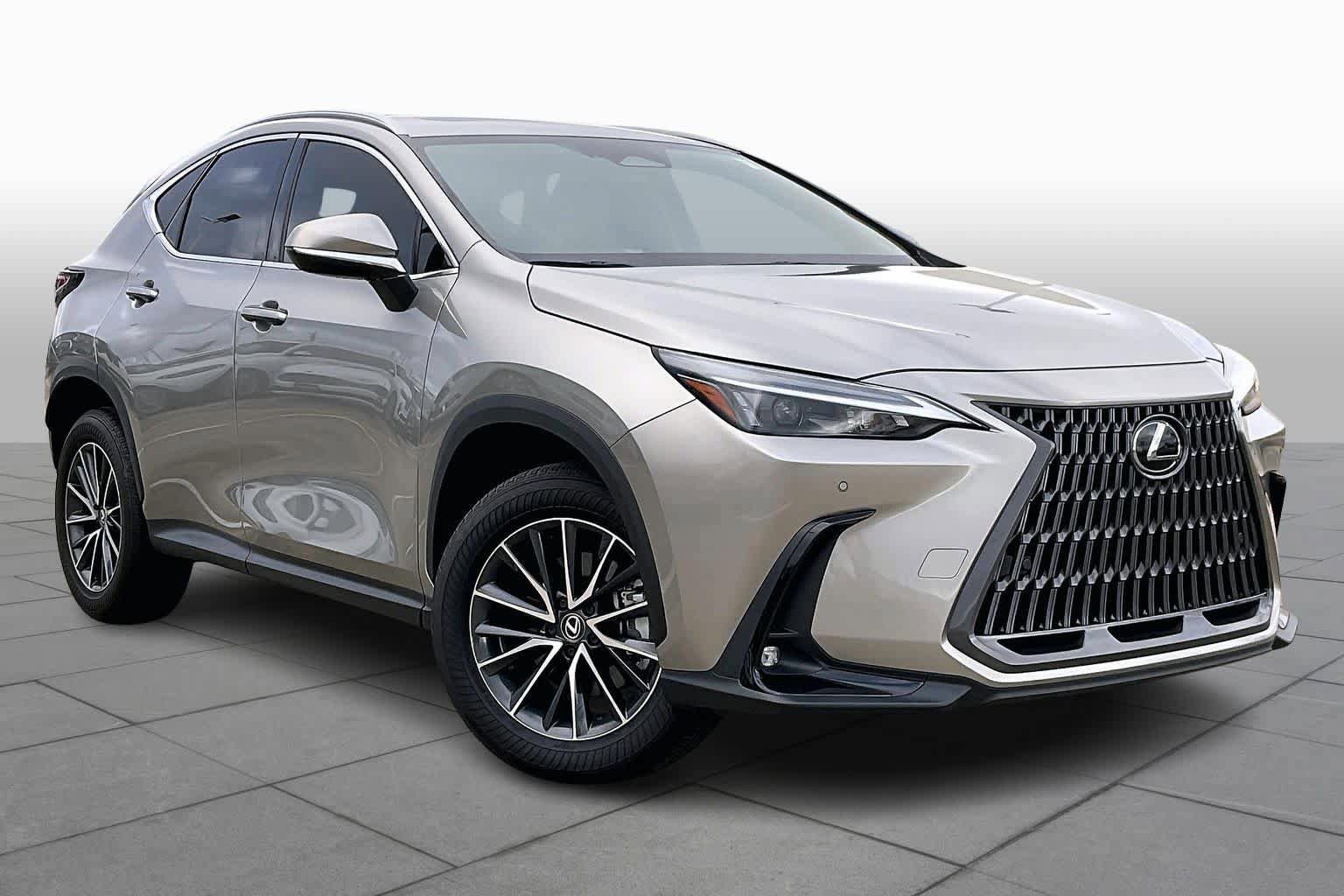 Used 2024 Lexus NX 250 FWD image 3