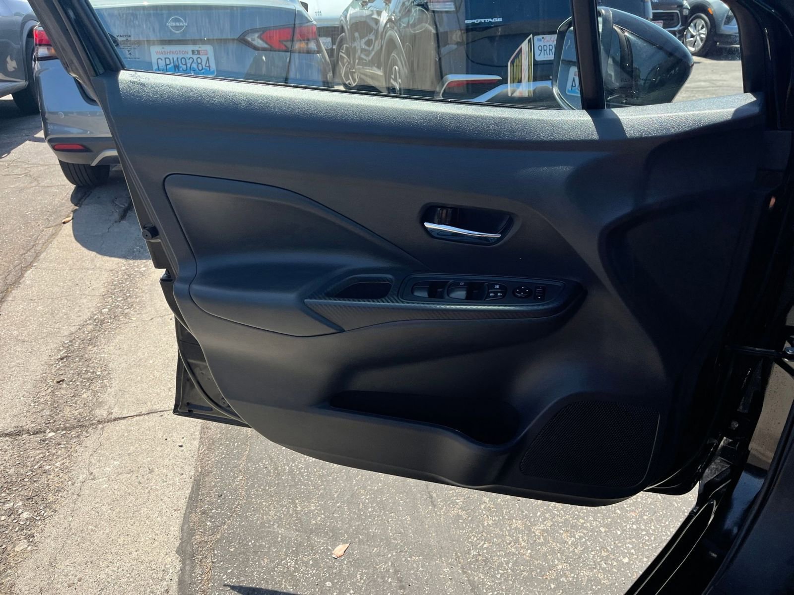 Used 2025 Nissan Versa SV FWD image 18