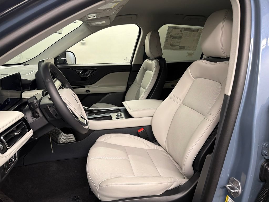 New 2026 Lincoln Aviator AWD image 26