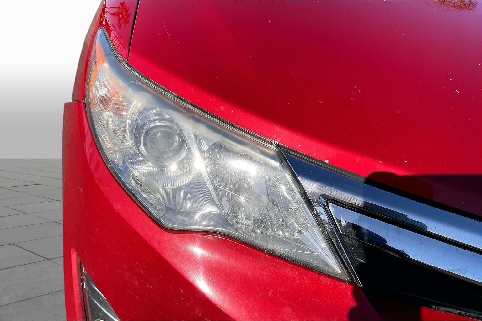 Used 2014 Toyota Camry XLE w/ Leather Package FWD image 27