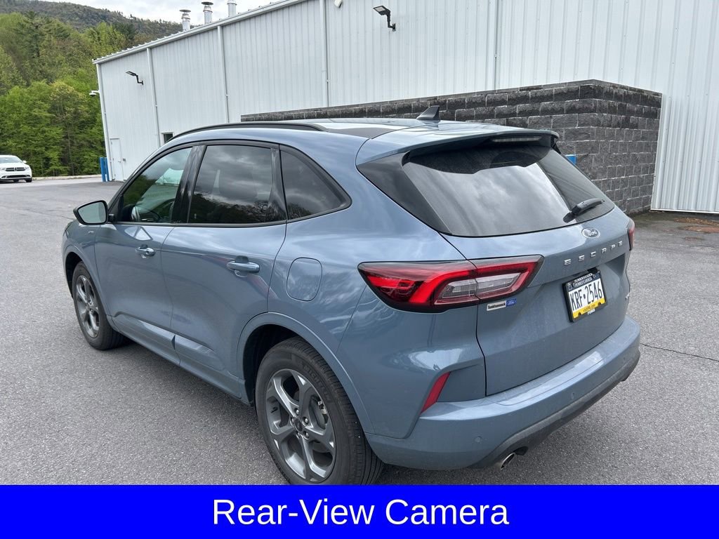 Certified 2023 Ford Escape ST-Line w/ Tech Pack #1 AWD/4WD image 8