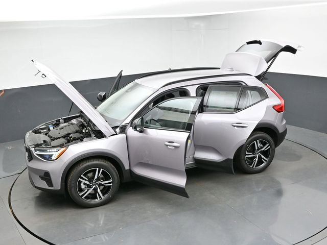 New 2026 Volvo XC40 B4 Core w/ Climate Package FWD image 50