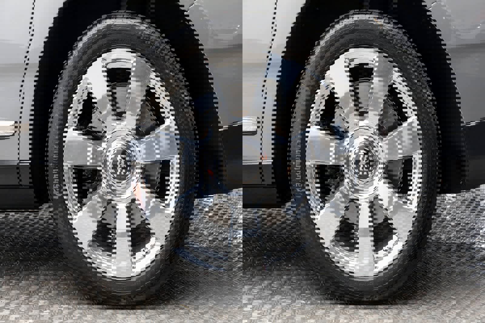 Used 2022 Rolls-Royce Cullinan image 45