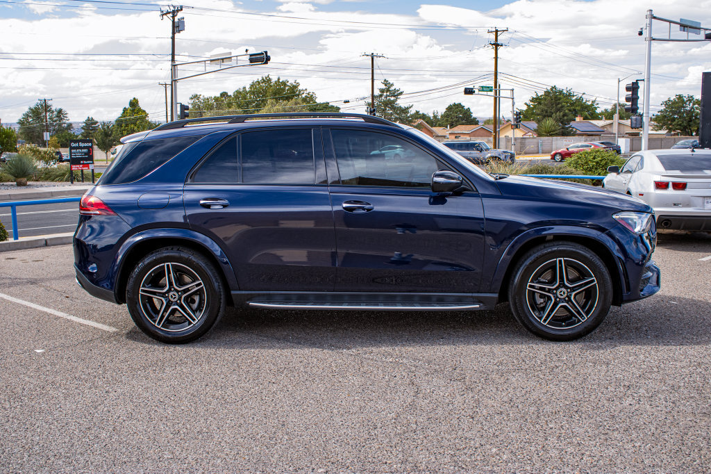 Used 2022 Mercedes-Benz GLE 450 4MATIC image 4
