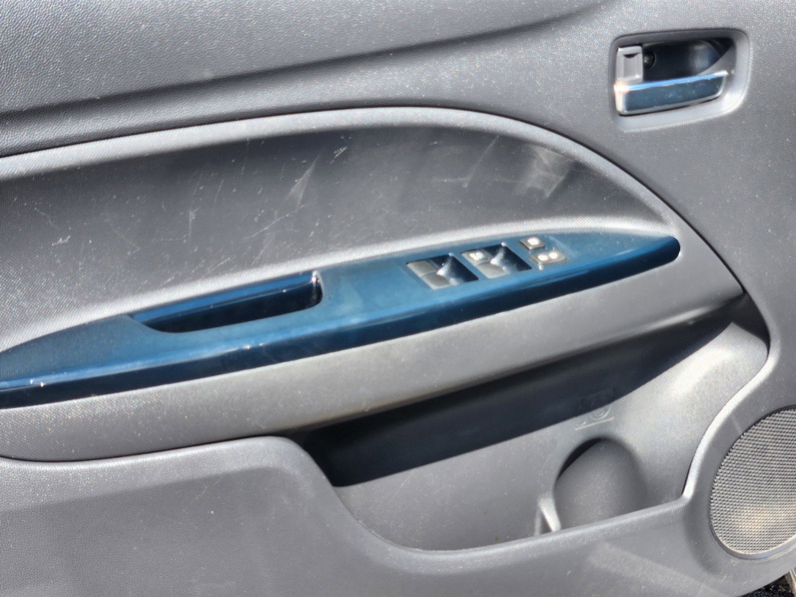 Used 2017 Mitsubishi Mirage G4 SE image 5