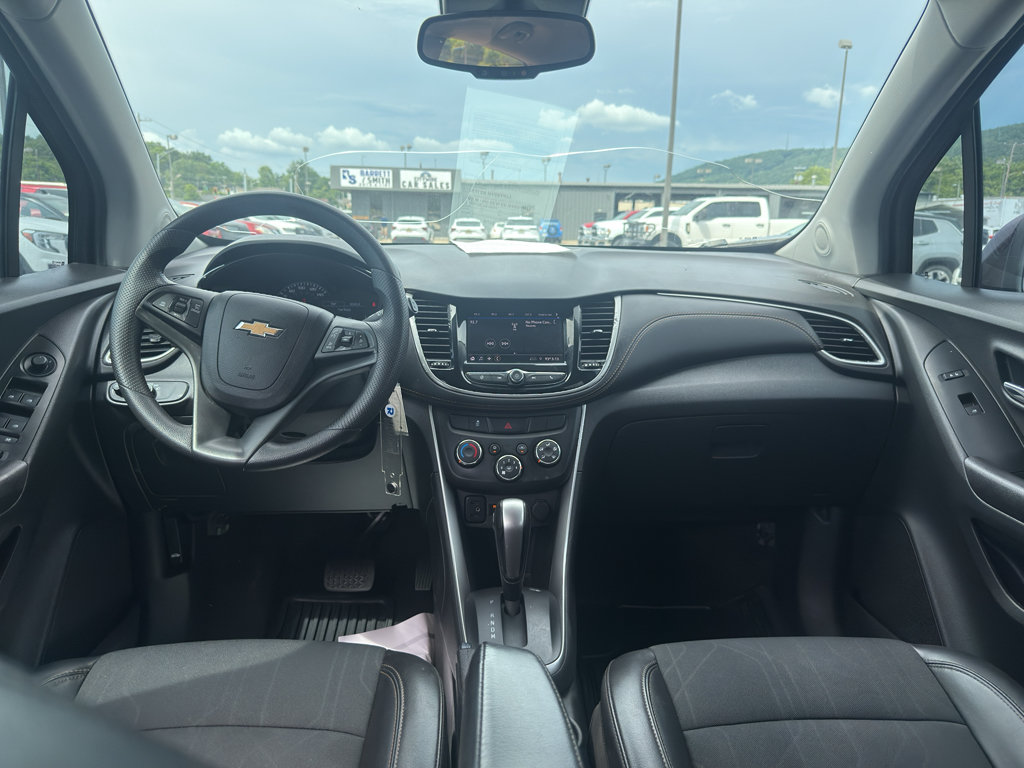 Used 2021 Chevrolet Trax LT AWD/4WD image 15