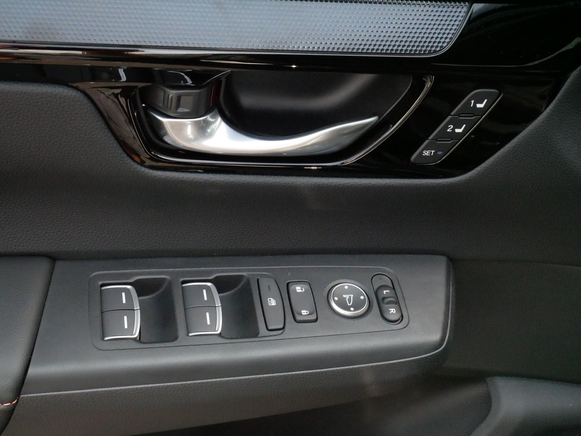 Certified 2026 Honda CR-V Sport Touring image 19